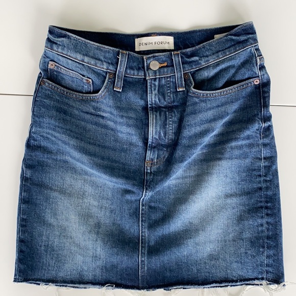 SOLD: Denim Forum mini jean skirt - Picture 3 of 4